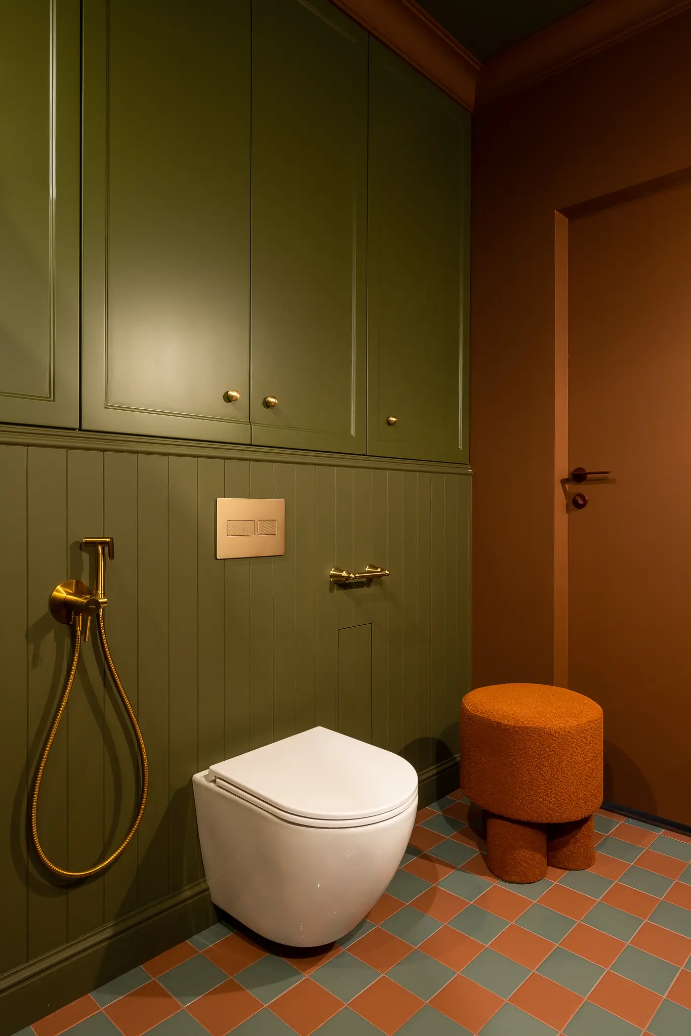 Violetta - złota gałka do mebli z mosiądzu Violetta - złota gałka do mebli z mosiądzu