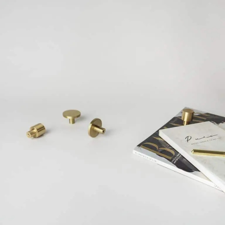 Mosiężne uchwyty meblowe