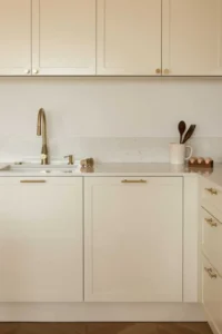 mosiężne uchwyty meblowe